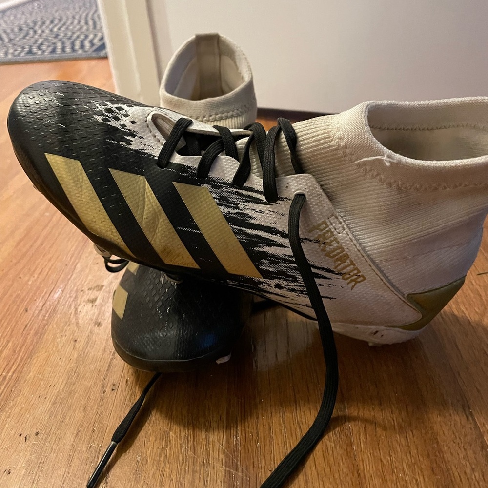 Soccer cleats